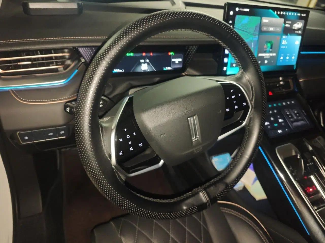 Wey Mocha New Energy 2022 1.5T Zero-Anxiety Performance Edition — миниатюра 11