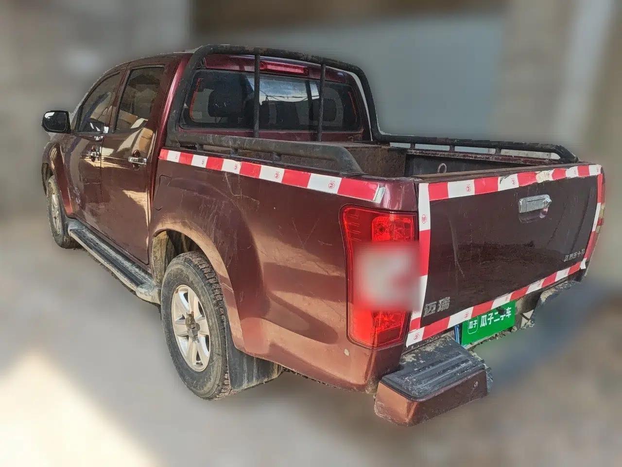 Isuzu JLM 2016 2.8T Two-Wheel Drive Ultra-Luxury Version JE493ZLQ4CA — миниатюра 4