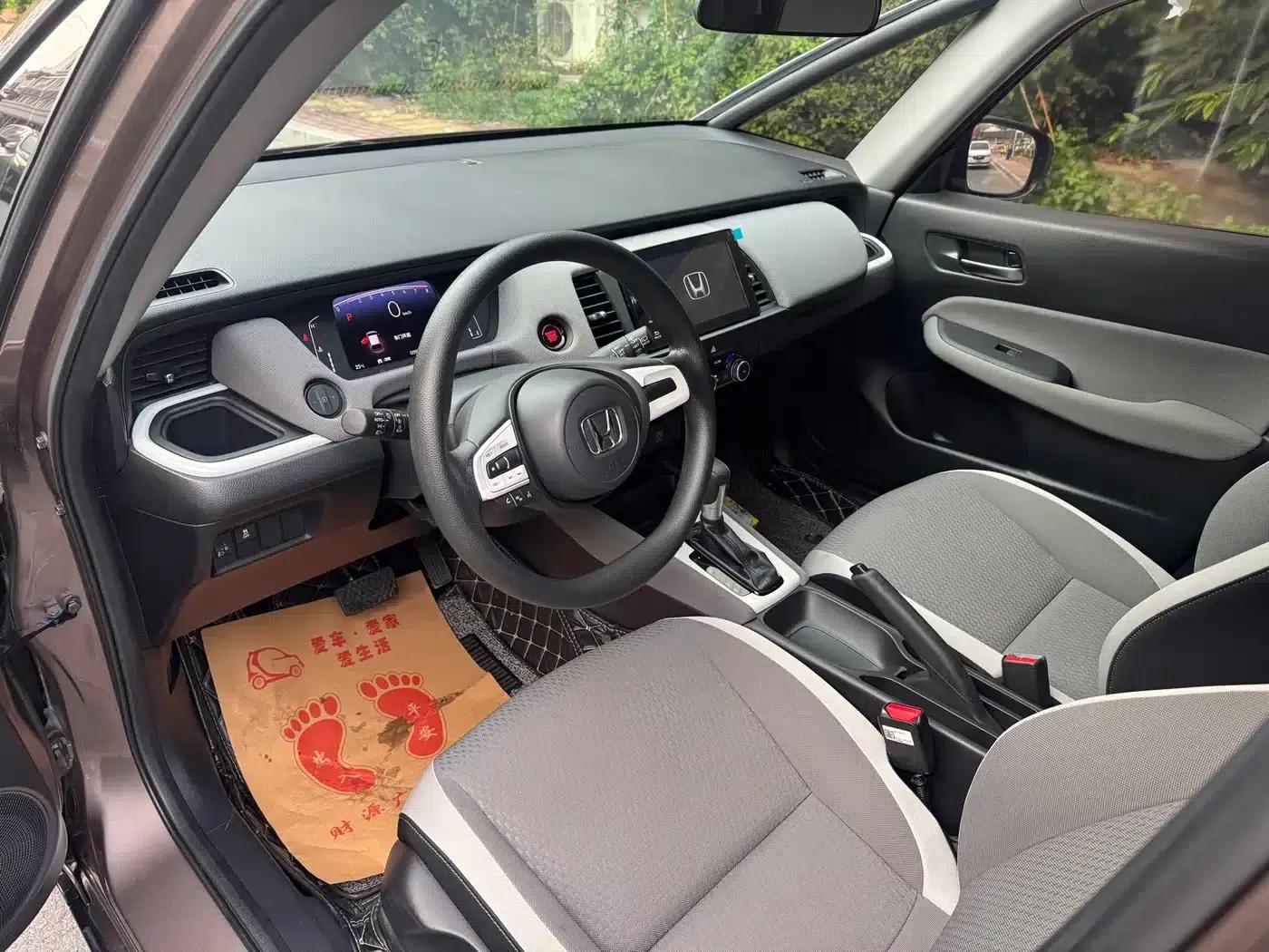 LIFE 2021 1.5L CVT CRO-S Fun Edition — миниатюра 7