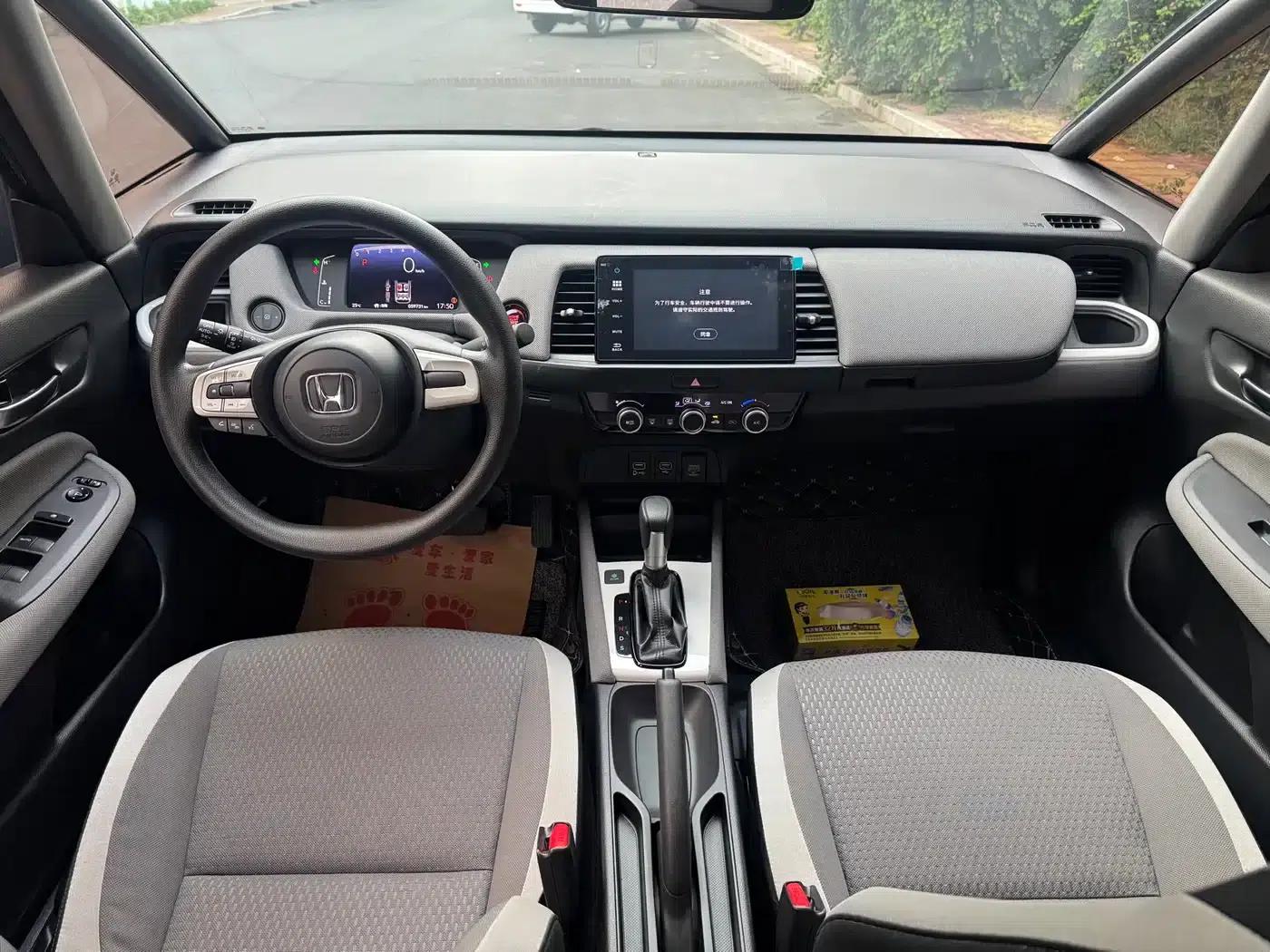 LIFE 2021 1.5L CVT CRO-S Fun Edition — миниатюра 9