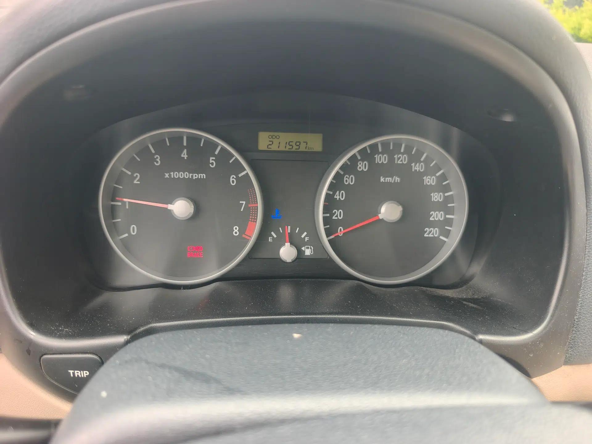 Hyundai Accent 2011 1.4 Manual Comfort Version — миниатюра 12