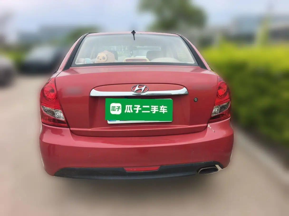 Hyundai Accent 2011 1.4 Manual Comfort Version — миниатюра 5