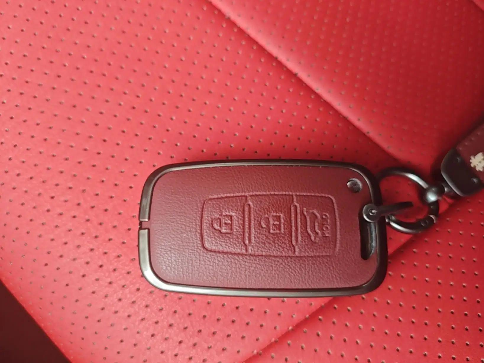 Hyundai Veloster 2012 1.6T Automatic Luxury Edition — миниатюра 12