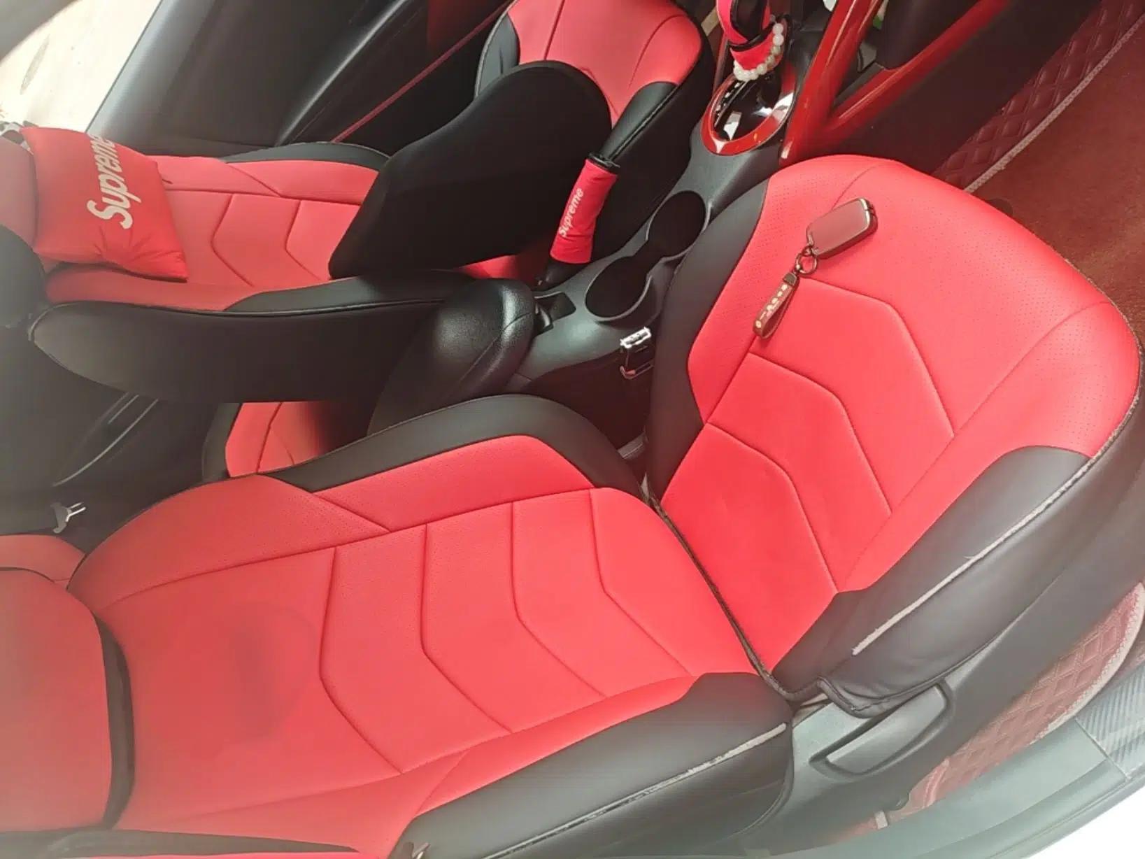 Hyundai Veloster 2012 1.6T Automatic Luxury Edition — миниатюра 23