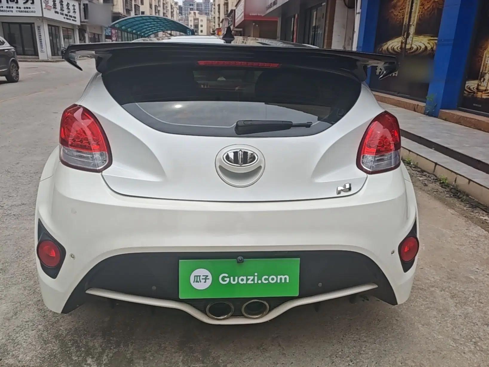 Hyundai Veloster 2012 1.6T Automatic Luxury Edition — миниатюра 5