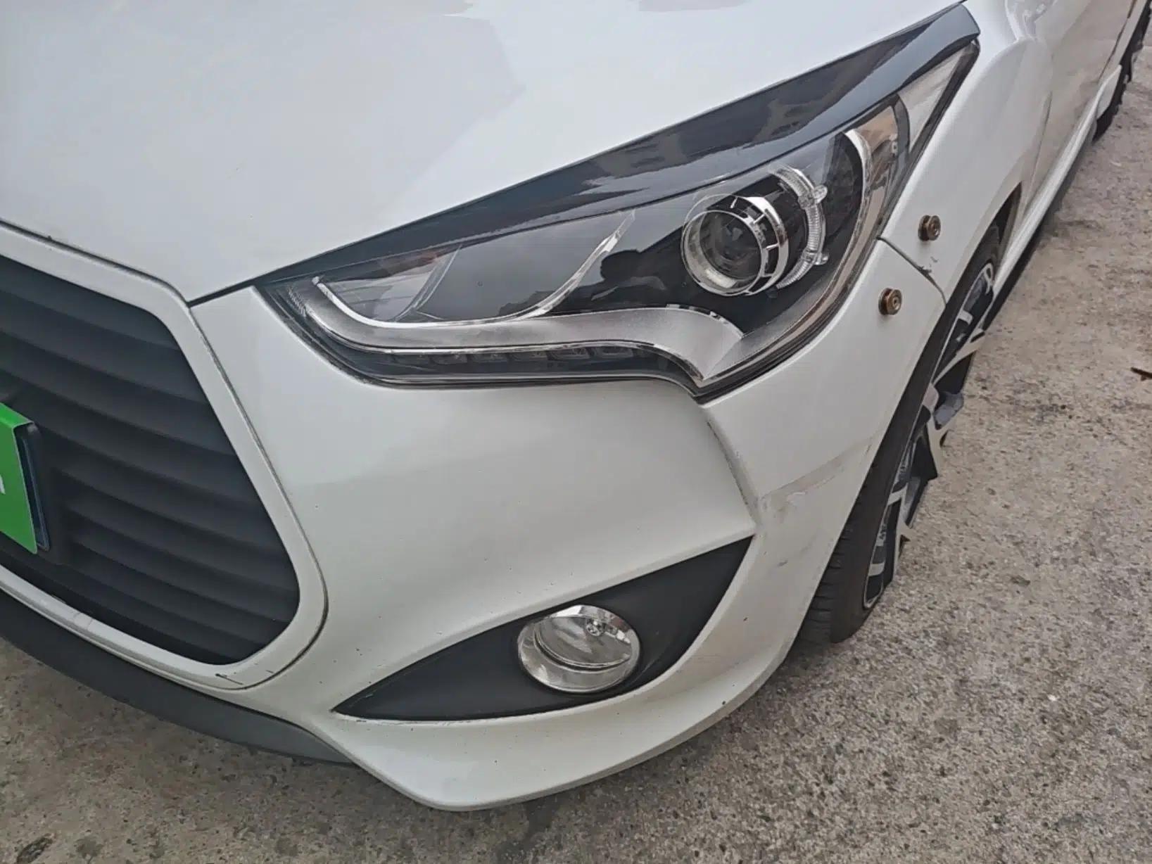 Hyundai Veloster 2012 1.6T Automatic Luxury Edition — миниатюра 9