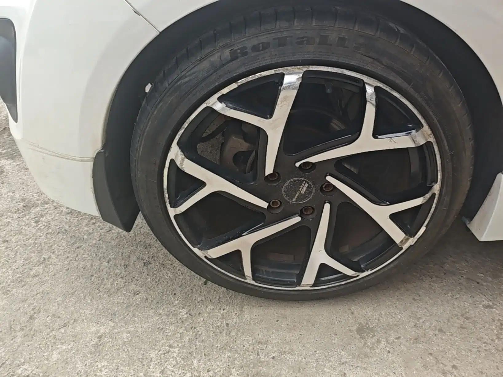 Hyundai Veloster 2012 1.6T Automatic Luxury Edition — миниатюра 10