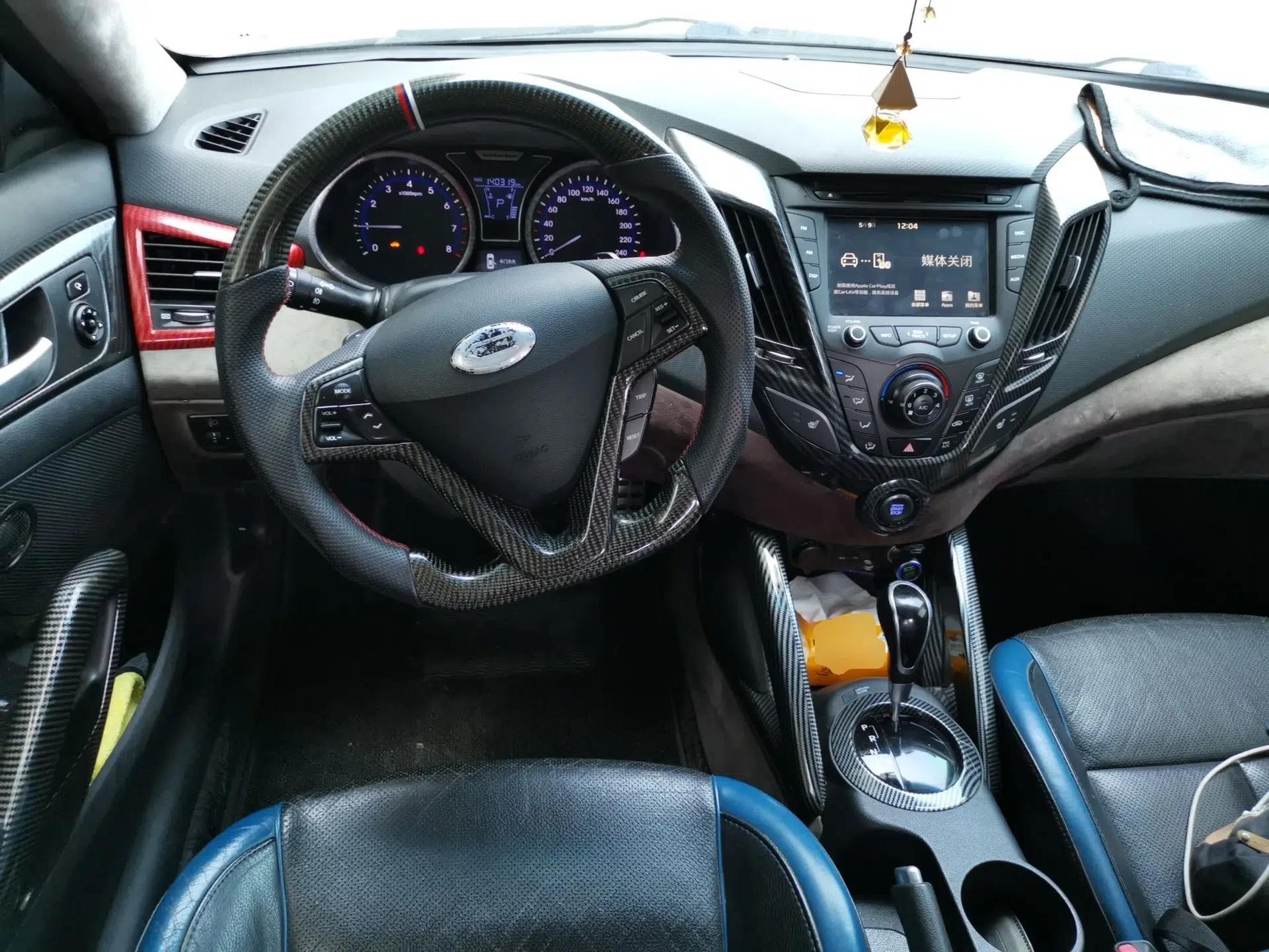 Hyundai Veloster 2012 1.6T Automatic Luxury Edition — миниатюра 11