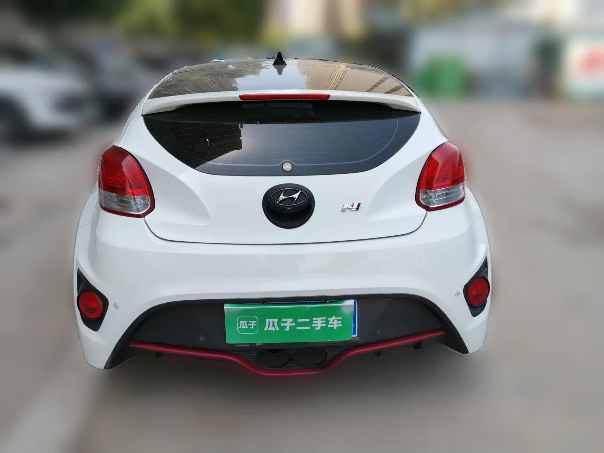 Hyundai Veloster 2012 1.6T Automatic Luxury Edition — миниатюра 5