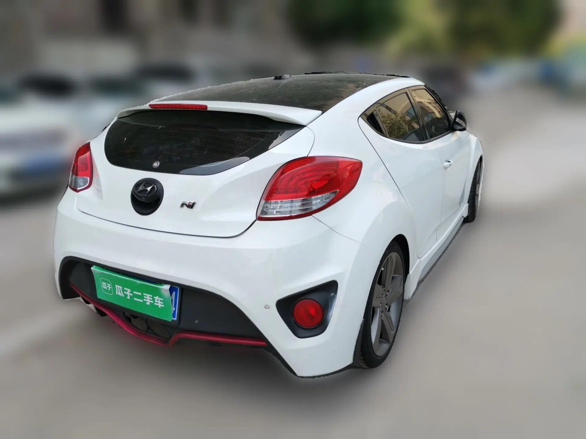 Hyundai Veloster 2012 1.6T Automatic Luxury Edition — миниатюра 6