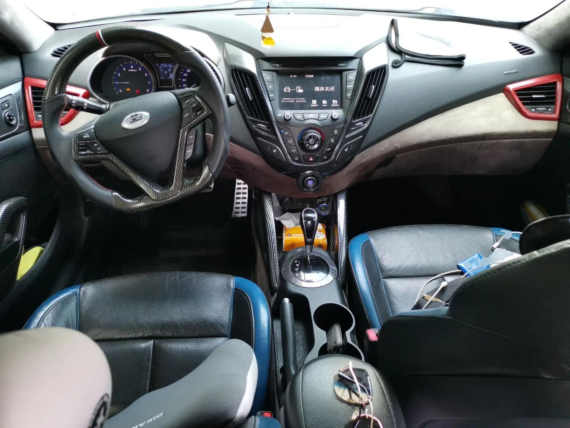 Hyundai Veloster 2012 1.6T Automatic Luxury Edition — миниатюра 10