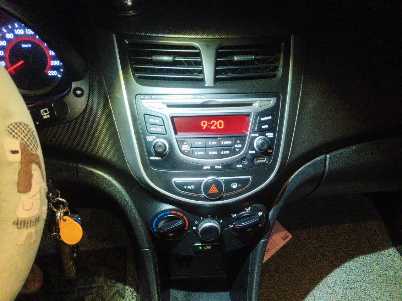 Hyundai Verna Ray 2014 1.4L Manual GLX — миниатюра 14