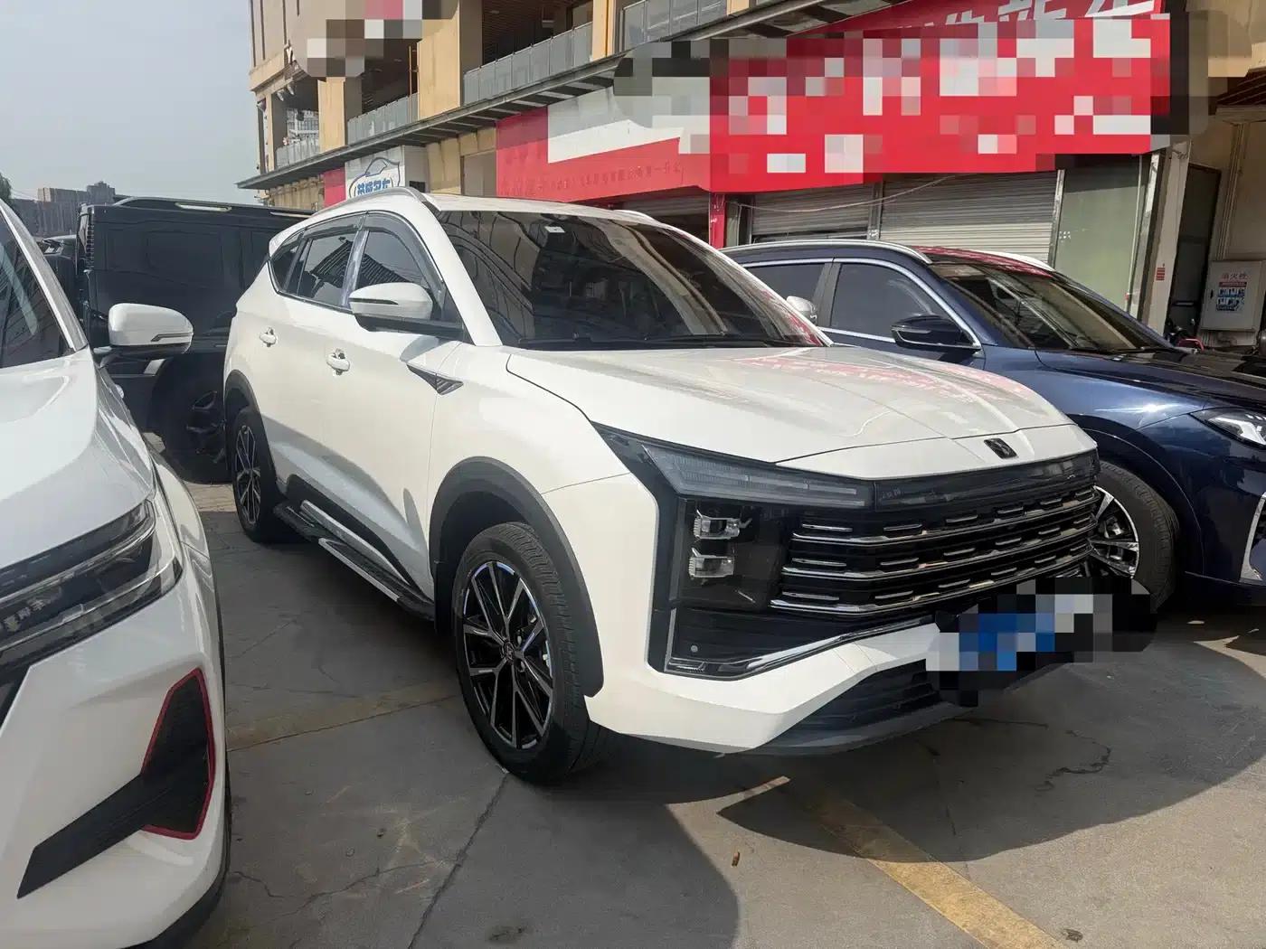Sihao X8 PLUS 2023 1.5TGDI DCT Smart Home Edition 7-seater — миниатюра 3