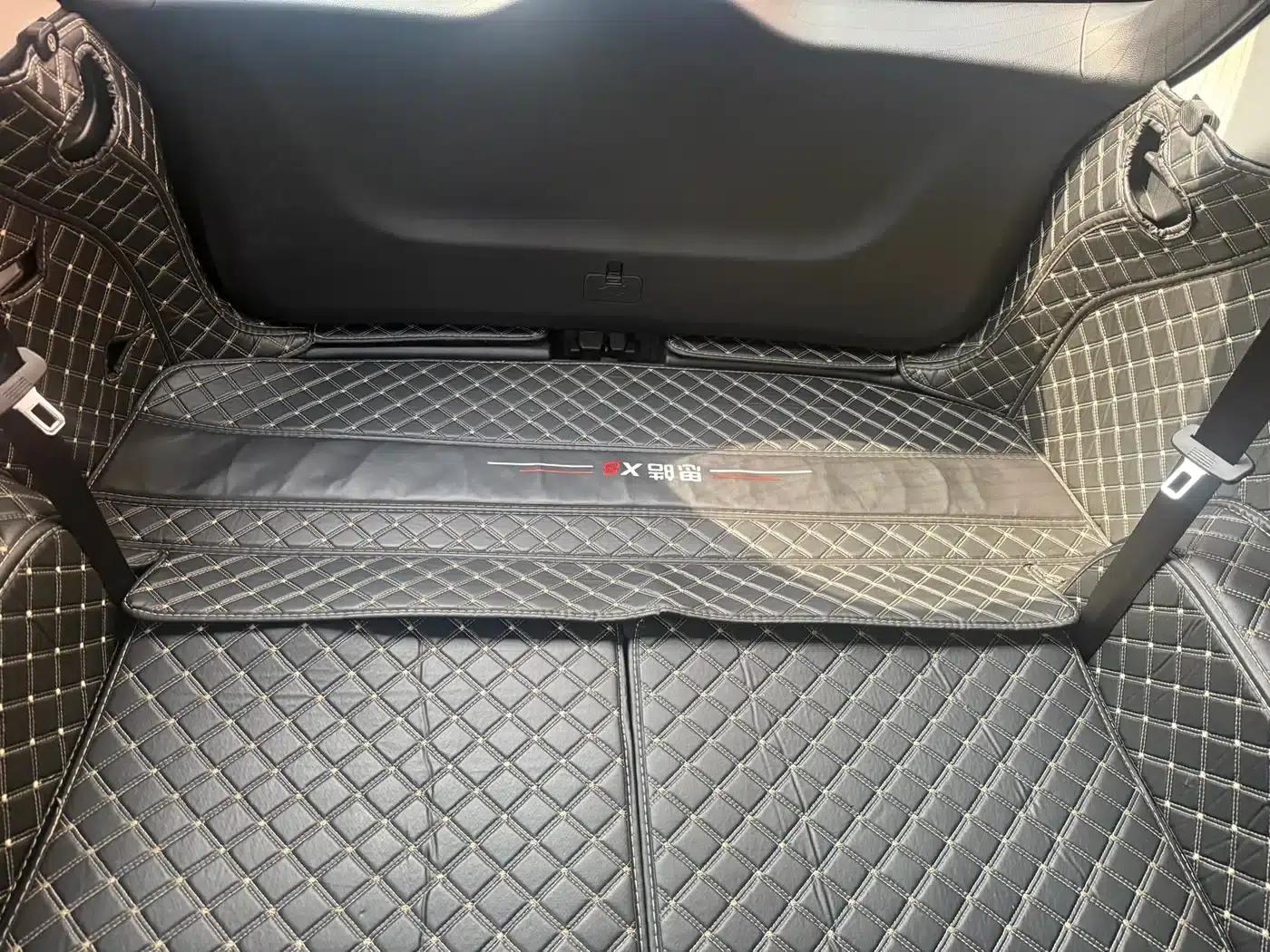Sihao X8 PLUS 2023 1.5TGDI DCT Smart Home Edition 7-seater — миниатюра 9
