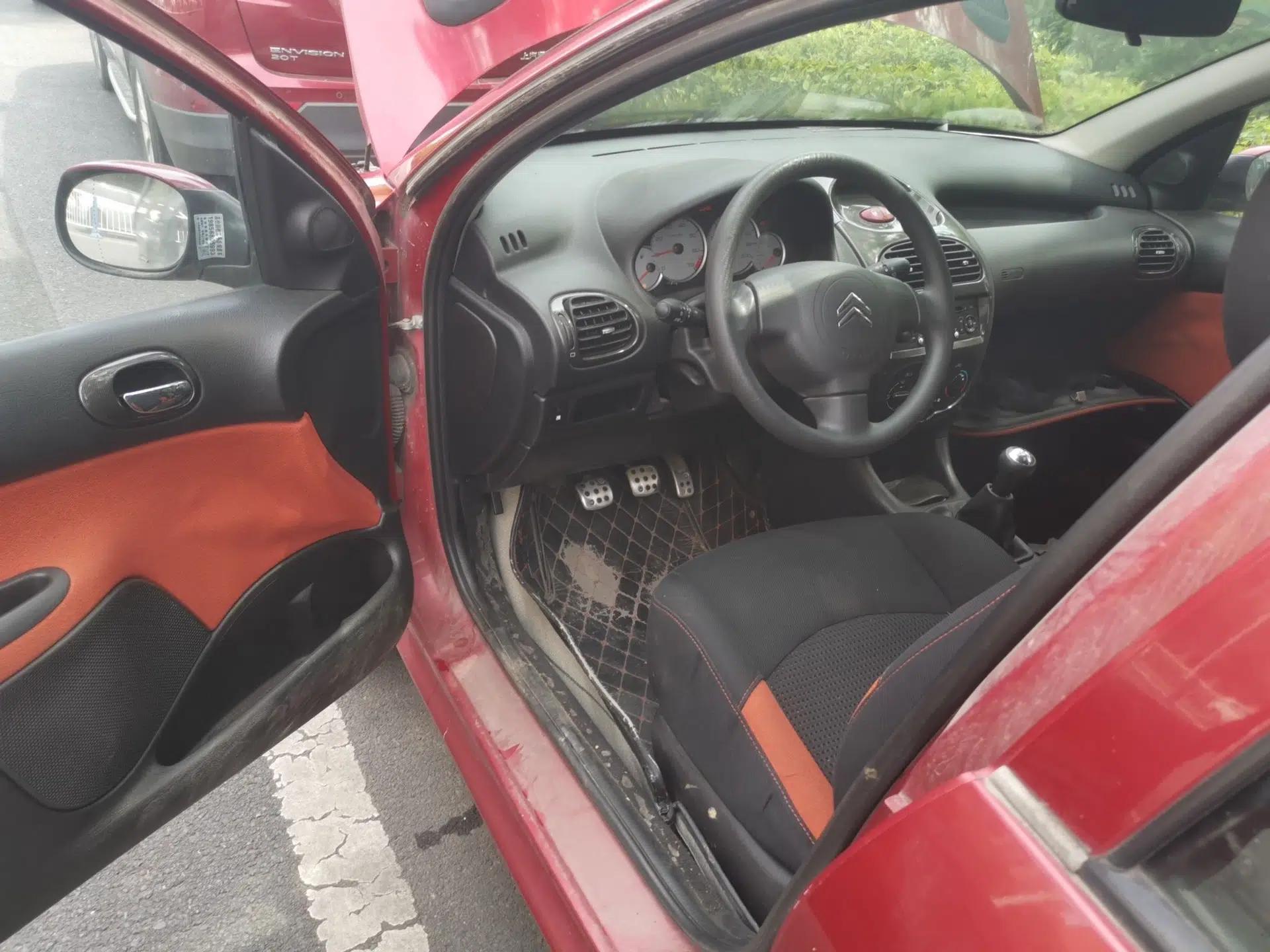 Citroen C2 2012 1.4L Manual Sport Model — миниатюра 17