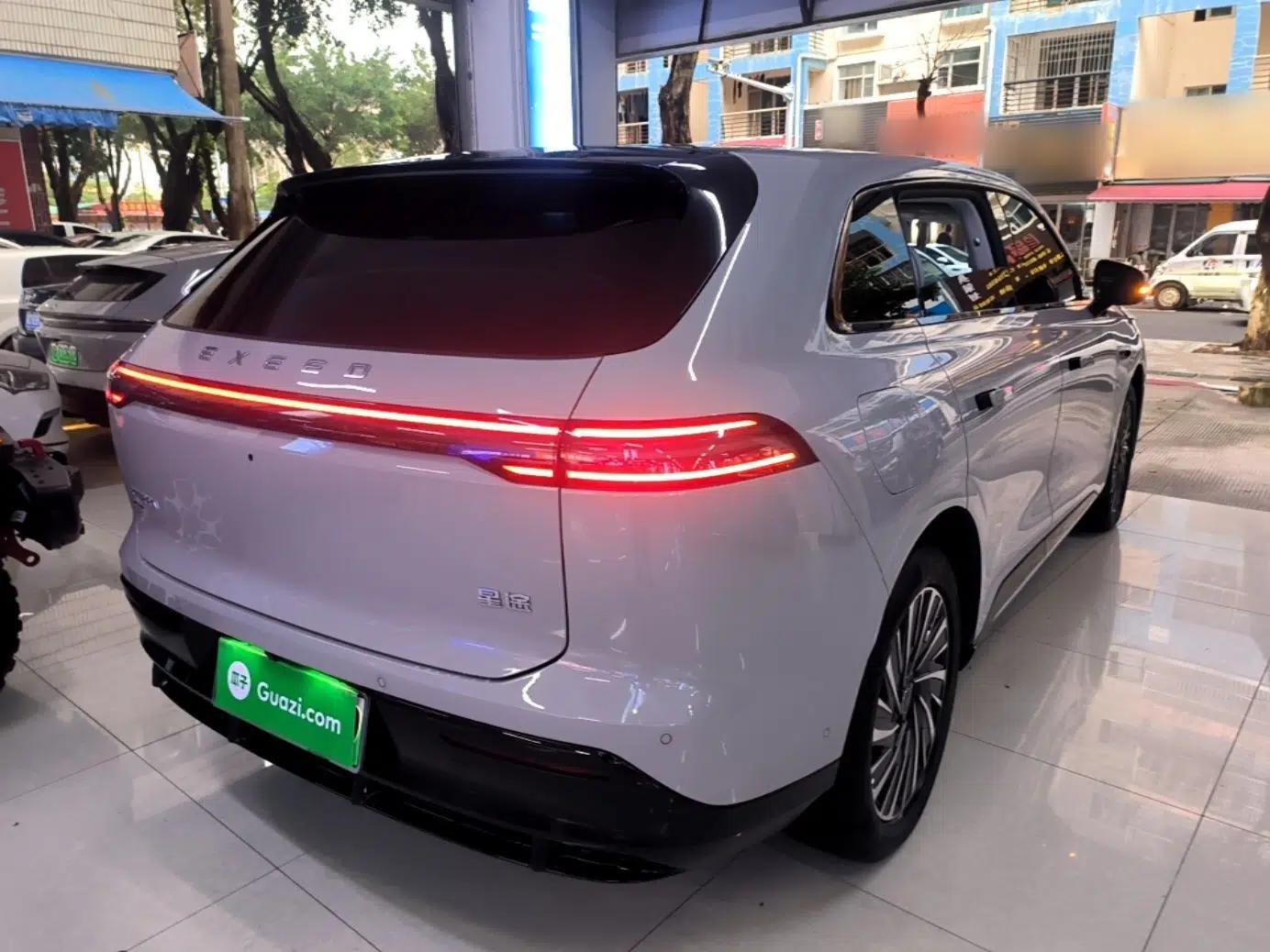 EXEED Star Era ET 2024 Range-Extended 240 Max All-Wheel Drive — миниатюра 6