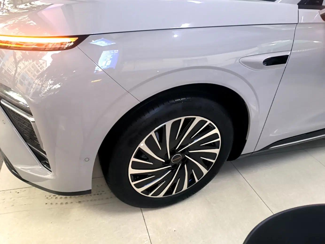 EXEED Star Era ET 2024 Range-Extended 240 Max All-Wheel Drive — миниатюра 8