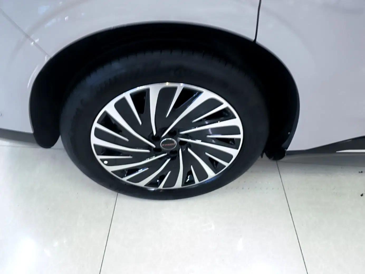 EXEED Star Era ET 2024 Range-Extended 240 Max All-Wheel Drive — миниатюра 10