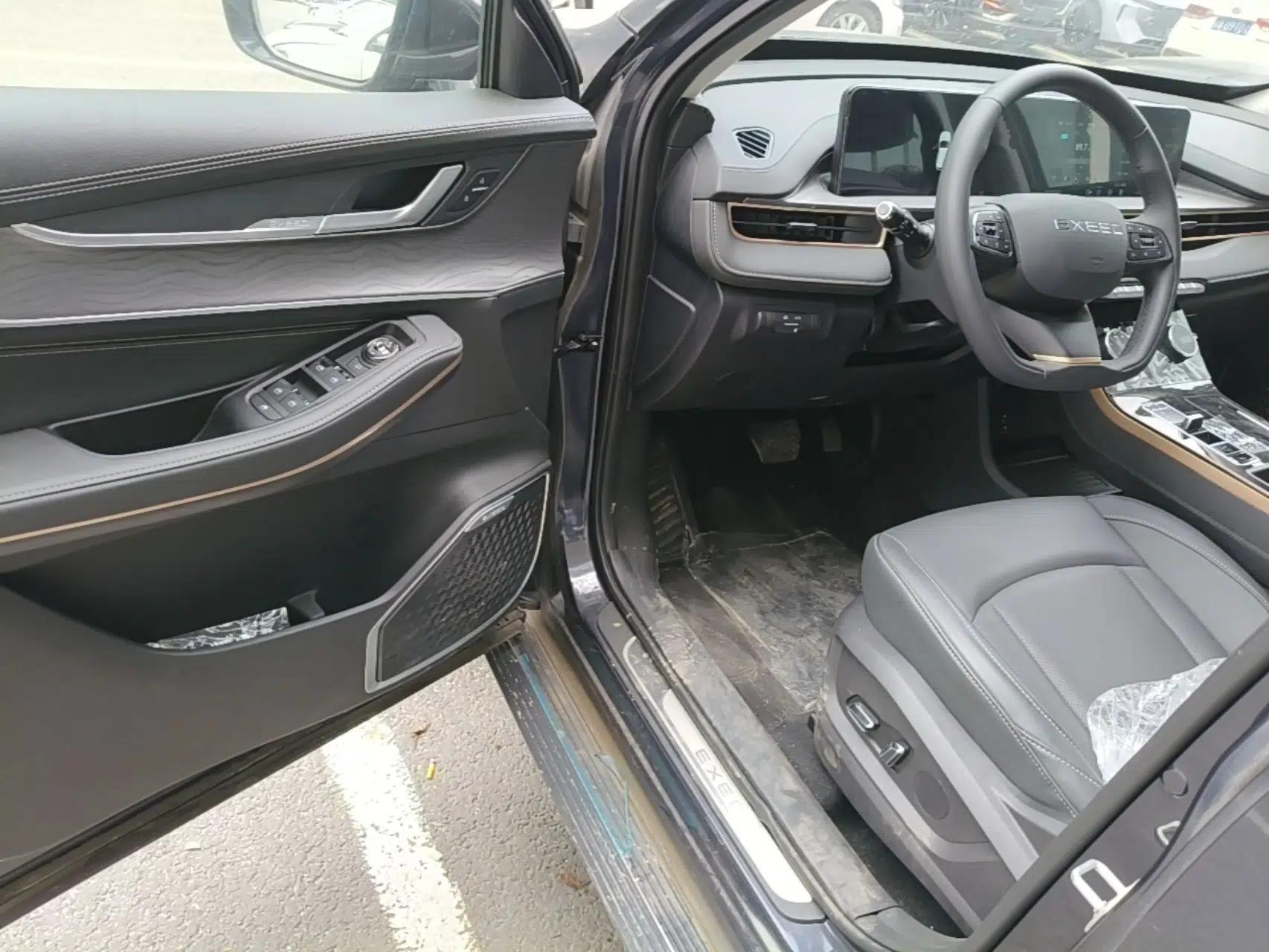 EXEED Zhuifeng C-DM 2022 1.5 TCI-DHT 105 km "Chengfeng Qi" Edition — миниатюра 19