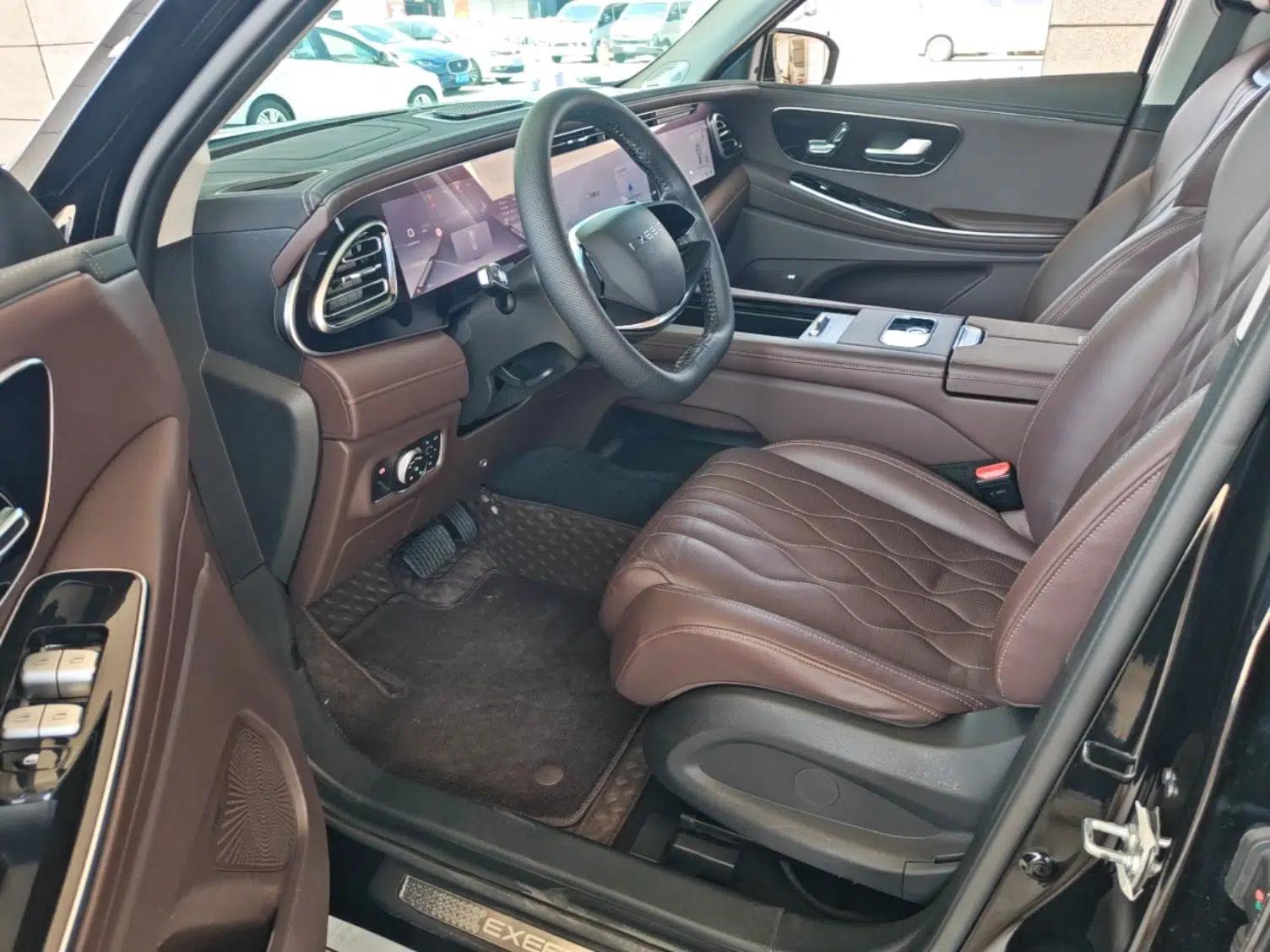 EXEED Lanyue 2023 400T Two-Wheel Drive Starry Edition 7-Seater — миниатюра 18