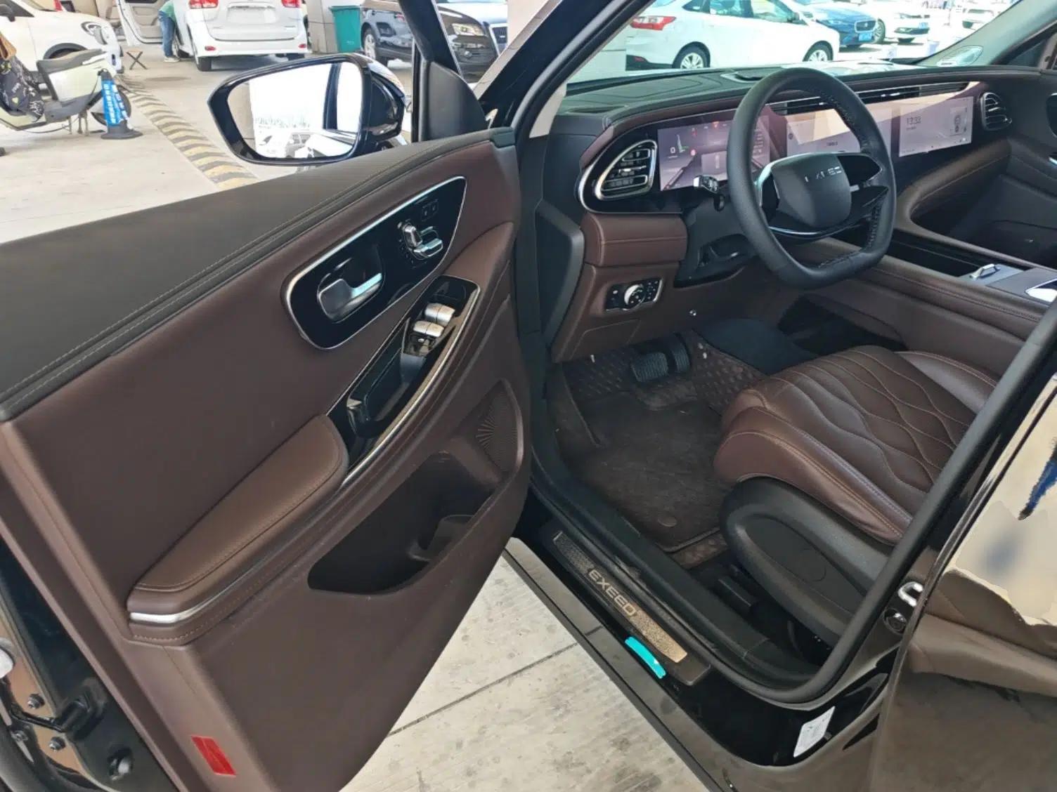 EXEED Lanyue 2023 400T Two-Wheel Drive Starry Edition 7-Seater — миниатюра 19