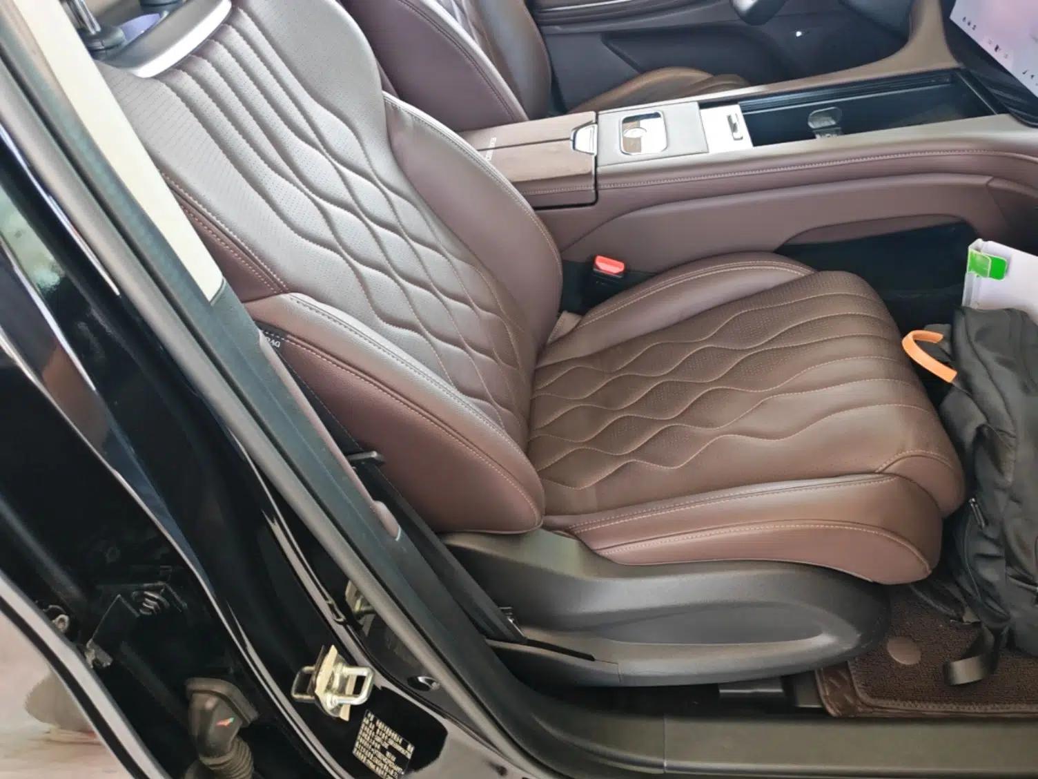 EXEED Lanyue 2023 400T Two-Wheel Drive Starry Edition 7-Seater — миниатюра 23