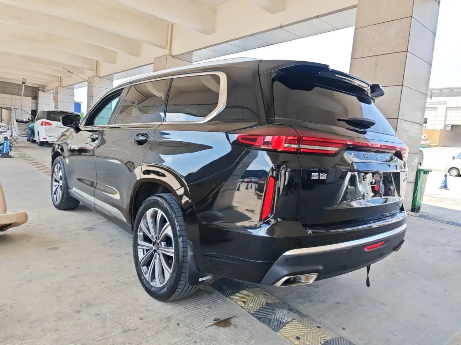 EXEED Lanyue 2023 400T Two-Wheel Drive Starry Edition 7-Seater — миниатюра 4