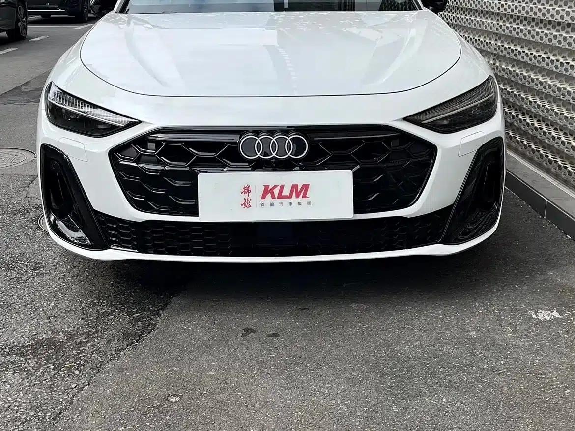 Audi A5L 2026 2.0T Sport Plus — миниатюра 2