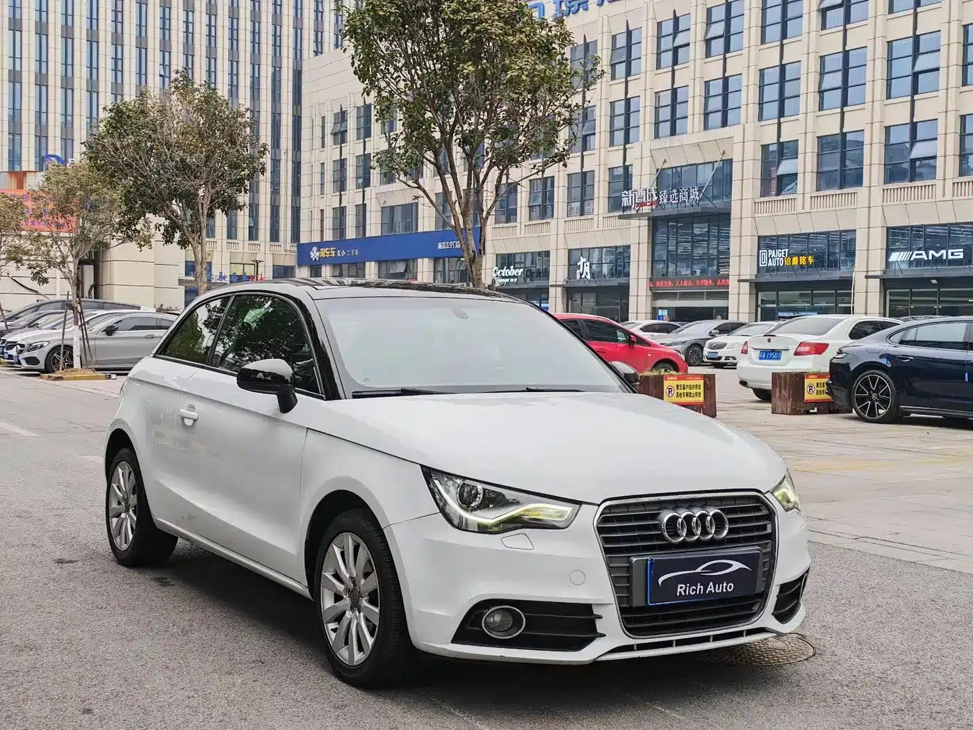 Audi A1 2014 30 TFSI Comfort — миниатюра 3