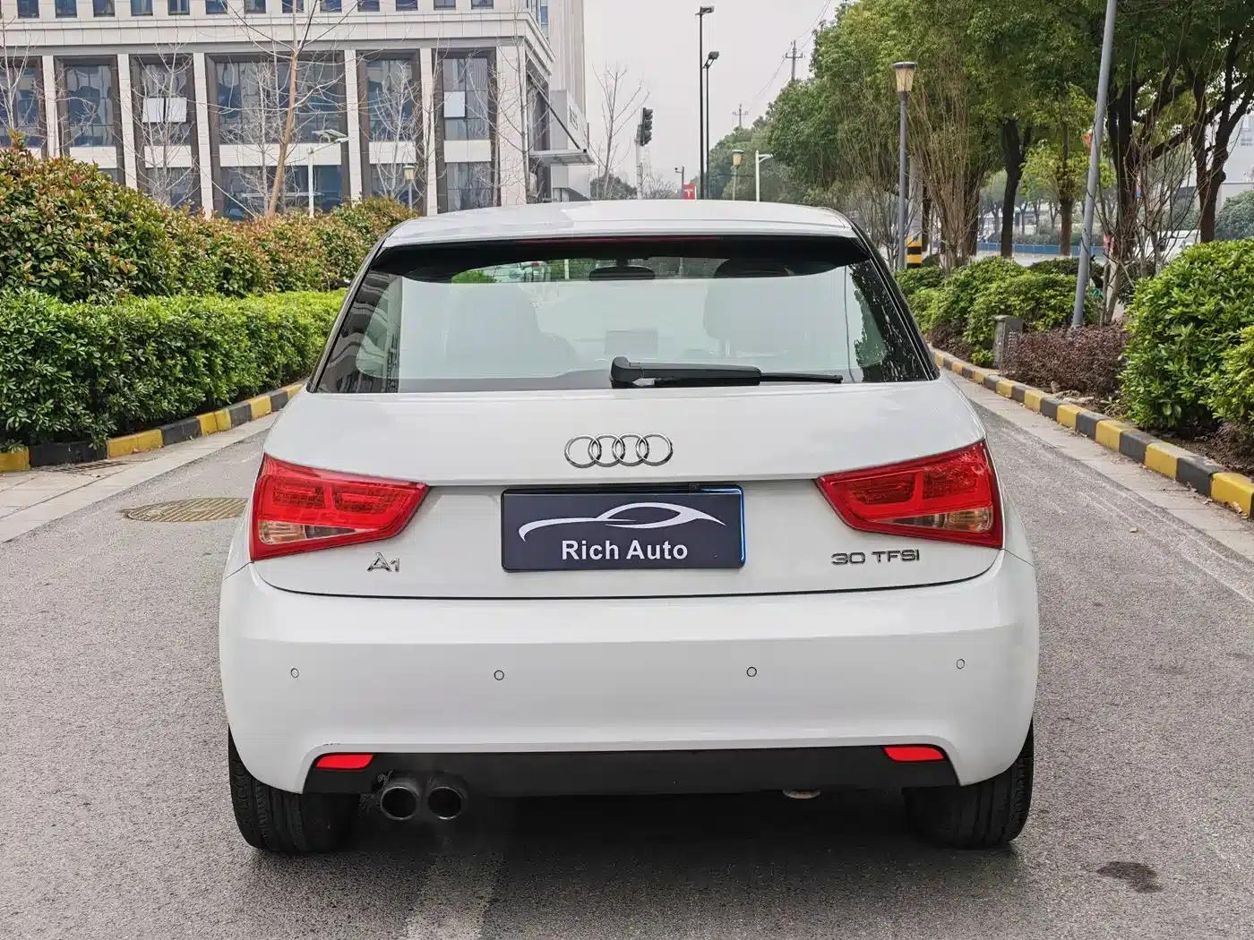 Audi A1 2014 30 TFSI Comfort — миниатюра 5