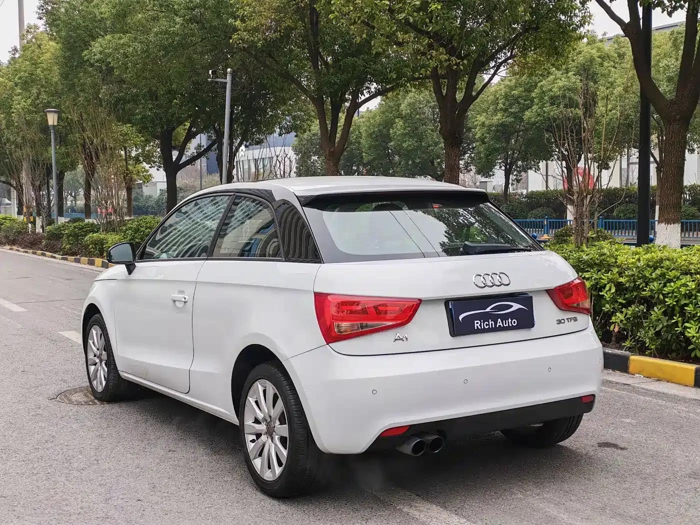 Audi A1 2014 30 TFSI Comfort — миниатюра 6