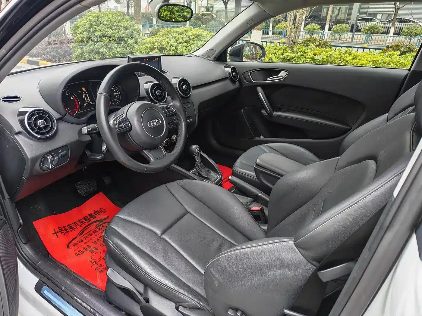 Audi A1 2014 30 TFSI Comfort — миниатюра 8