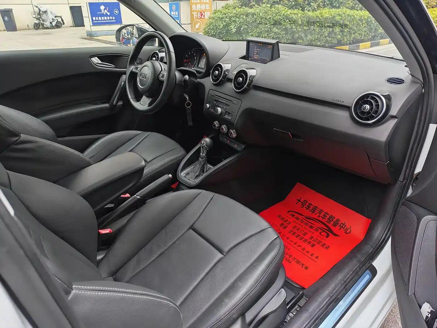 Audi A1 2014 30 TFSI Comfort — миниатюра 9