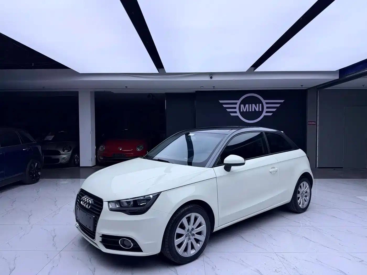 Audi A1 2012 1.4 TFSI Ego — миниатюра 1
