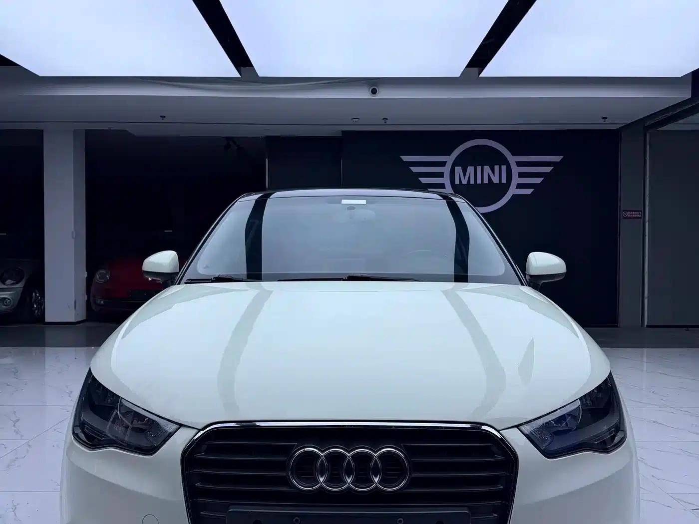 Audi A1 2012 1.4 TFSI Ego — миниатюра 2