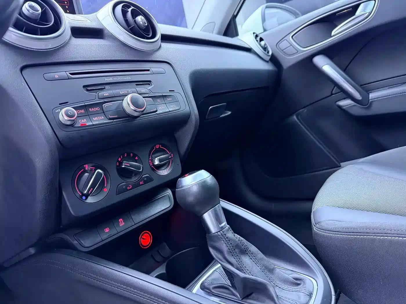 Audi A1 2012 1.4 TFSI Ego — миниатюра 13