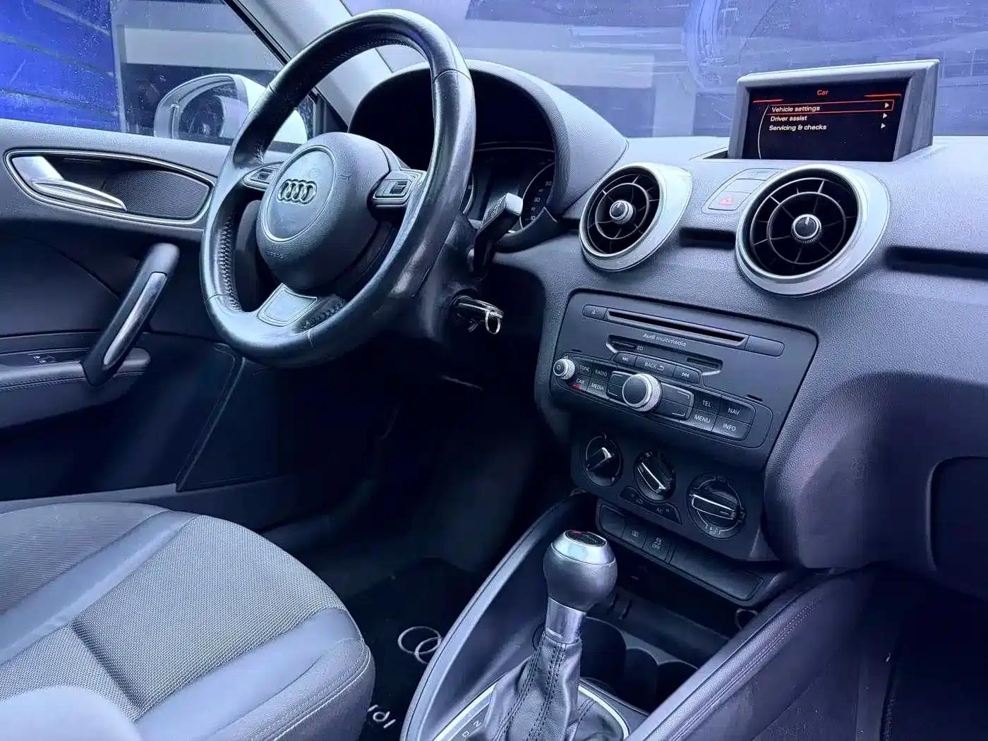 Audi A1 2012 1.4 TFSI Ego — миниатюра 14