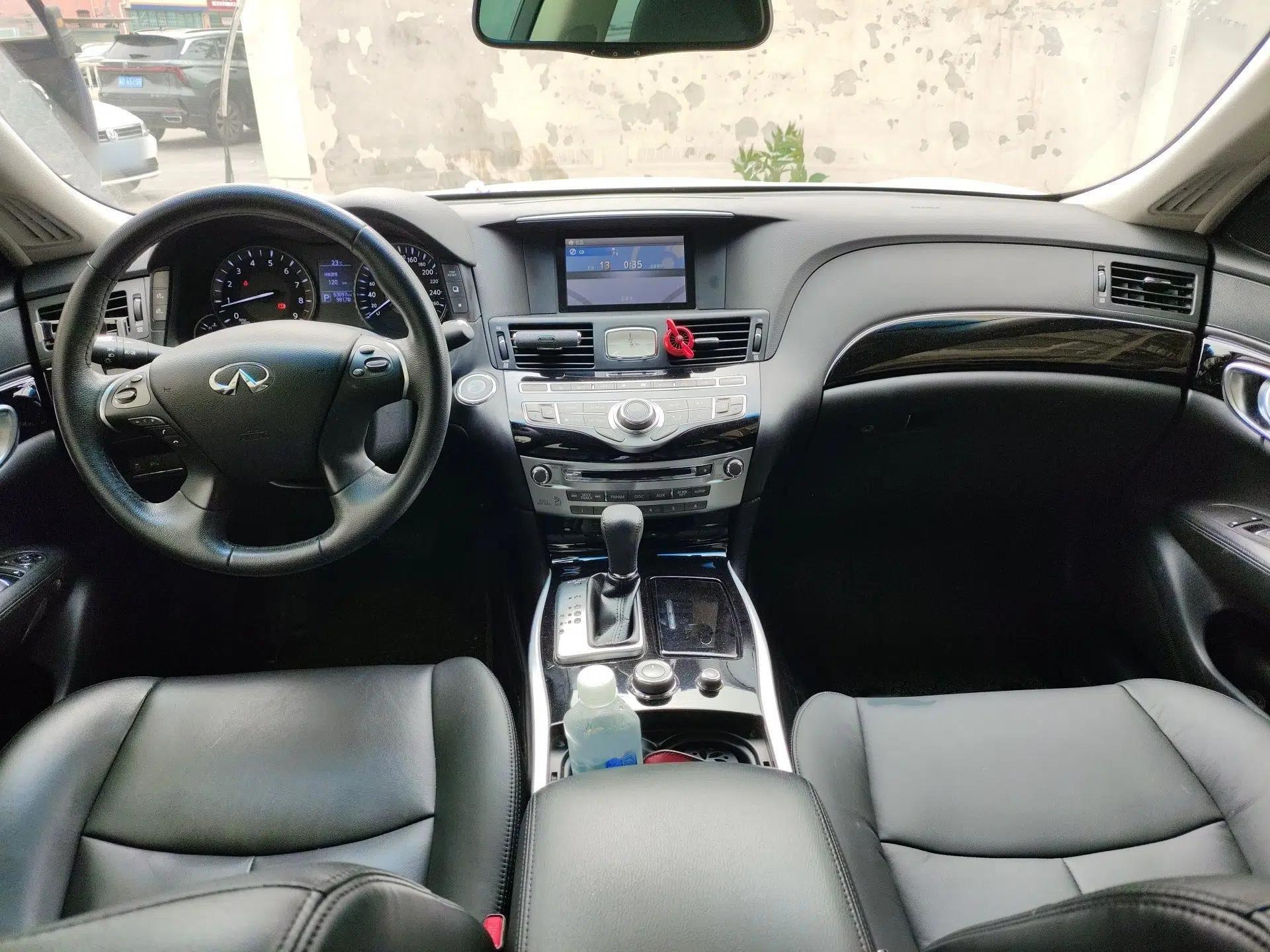 Infiniti Q70 2017 Q70L 2.5L Elite Edition — миниатюра 18