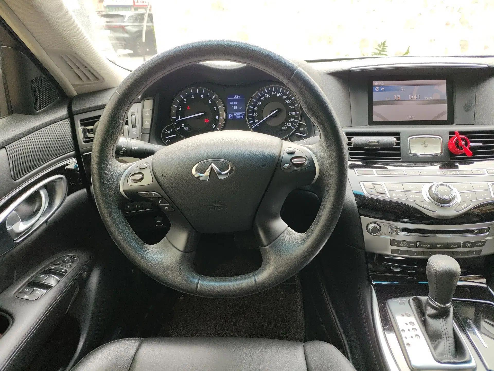 Infiniti Q70 2017 Q70L 2.5L Elite Edition — миниатюра 9