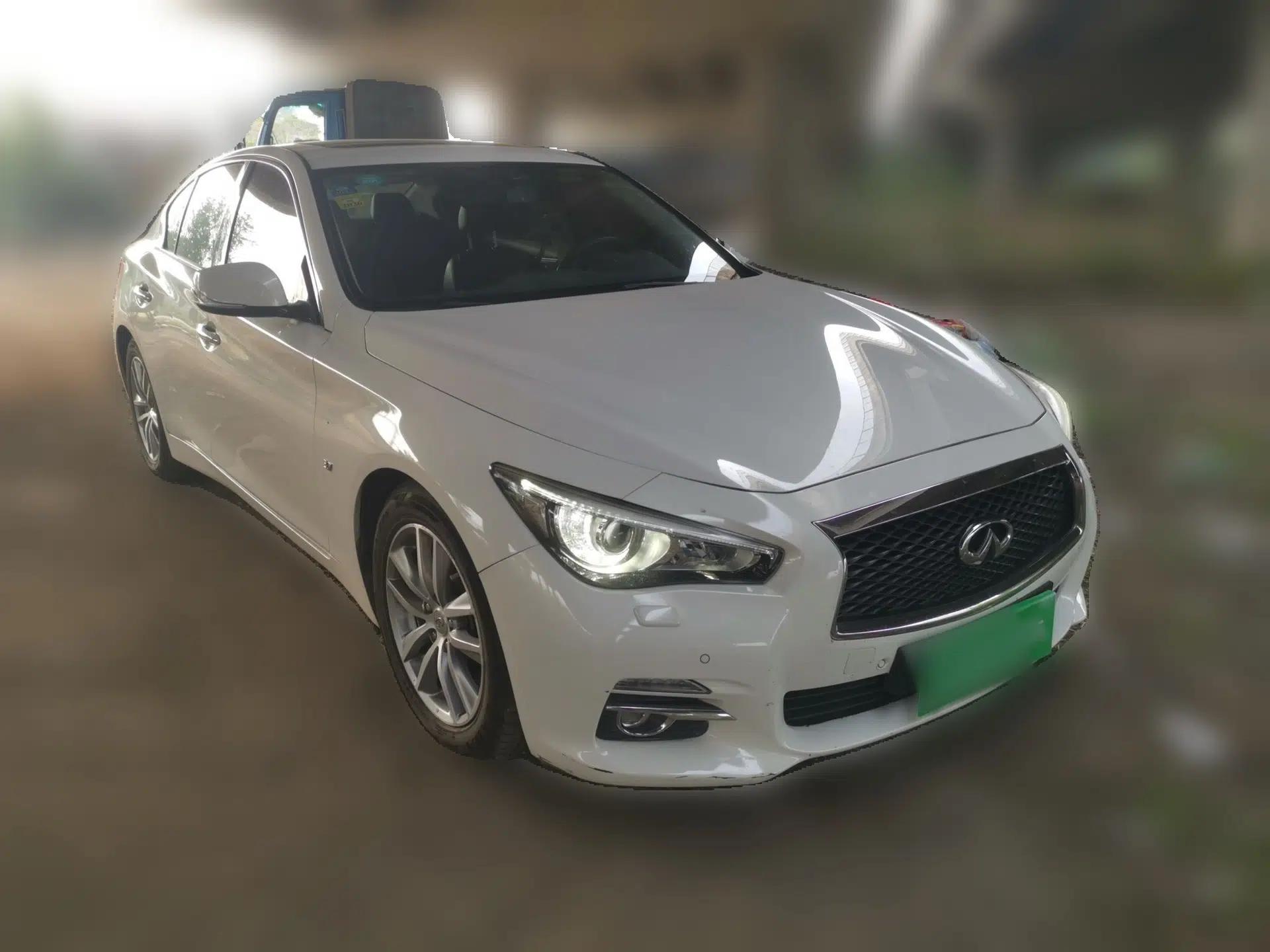 Infiniti Q50 2014 3.7L Luxury Edition — миниатюра 3