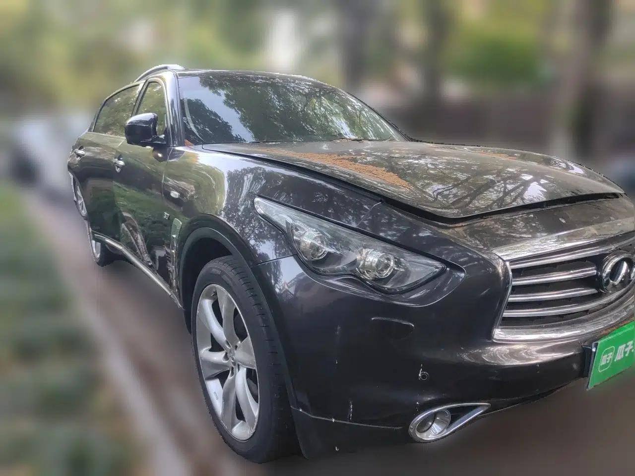 Infiniti QX70 2013 3.7L Standard Edition — миниатюра 3