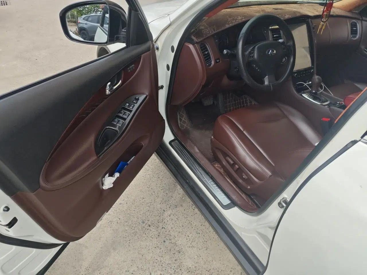 Infiniti EX 2009 EX35 Fashion Edition — миниатюра 17