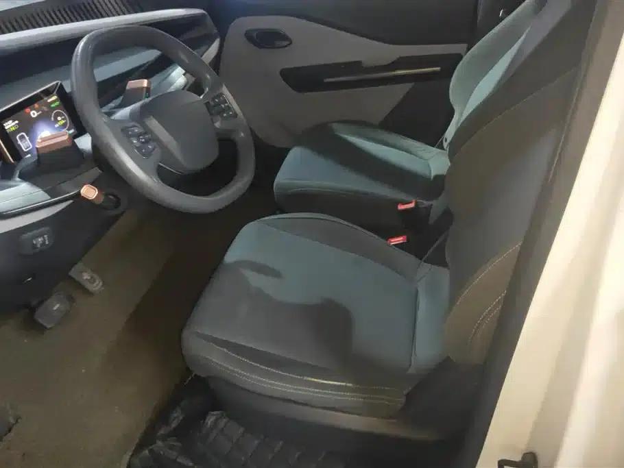 Baojun E200 2020 Model 305KM Smart Edition — миниатюра 11