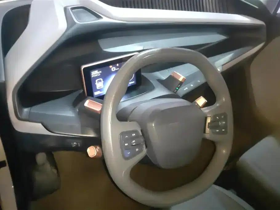 Baojun E200 2020 Model 305KM Smart Edition — миниатюра 12