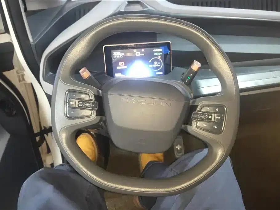 Baojun E200 2020 Model 305KM Smart Edition — миниатюра 15