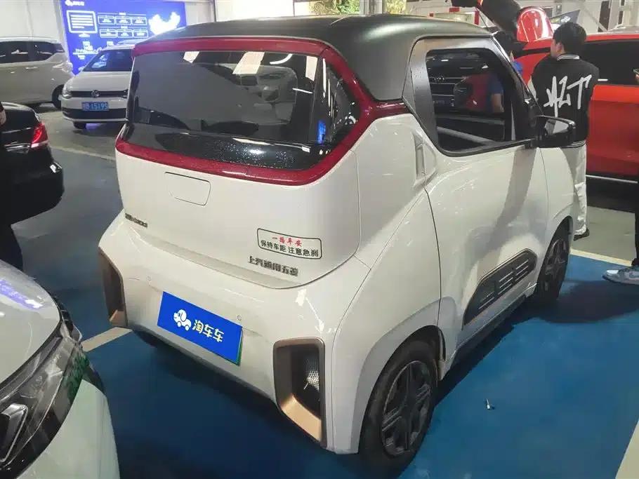 Baojun E200 2020 Model 305KM Smart Edition — миниатюра 3