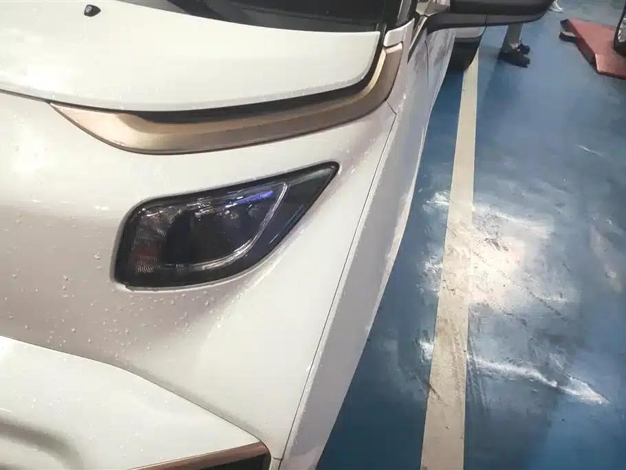 Baojun E200 2020 Model 305KM Smart Edition — миниатюра 5