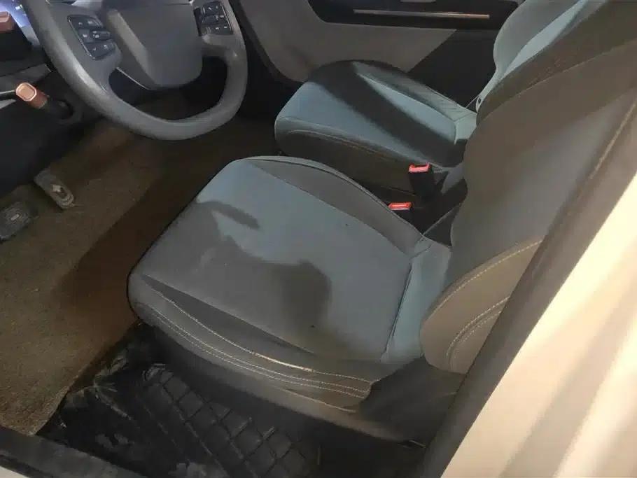 Baojun E200 2020 Model 305KM Smart Edition — миниатюра 9