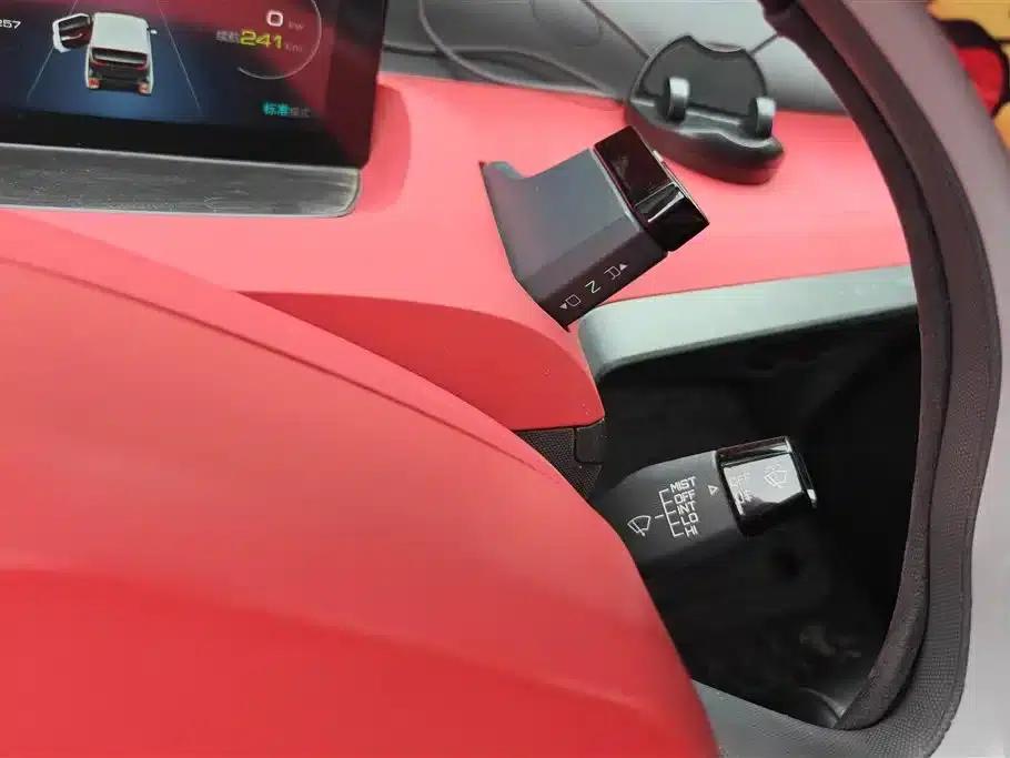 Baojun E200 2019 250KM Smart Edition — миниатюра 16