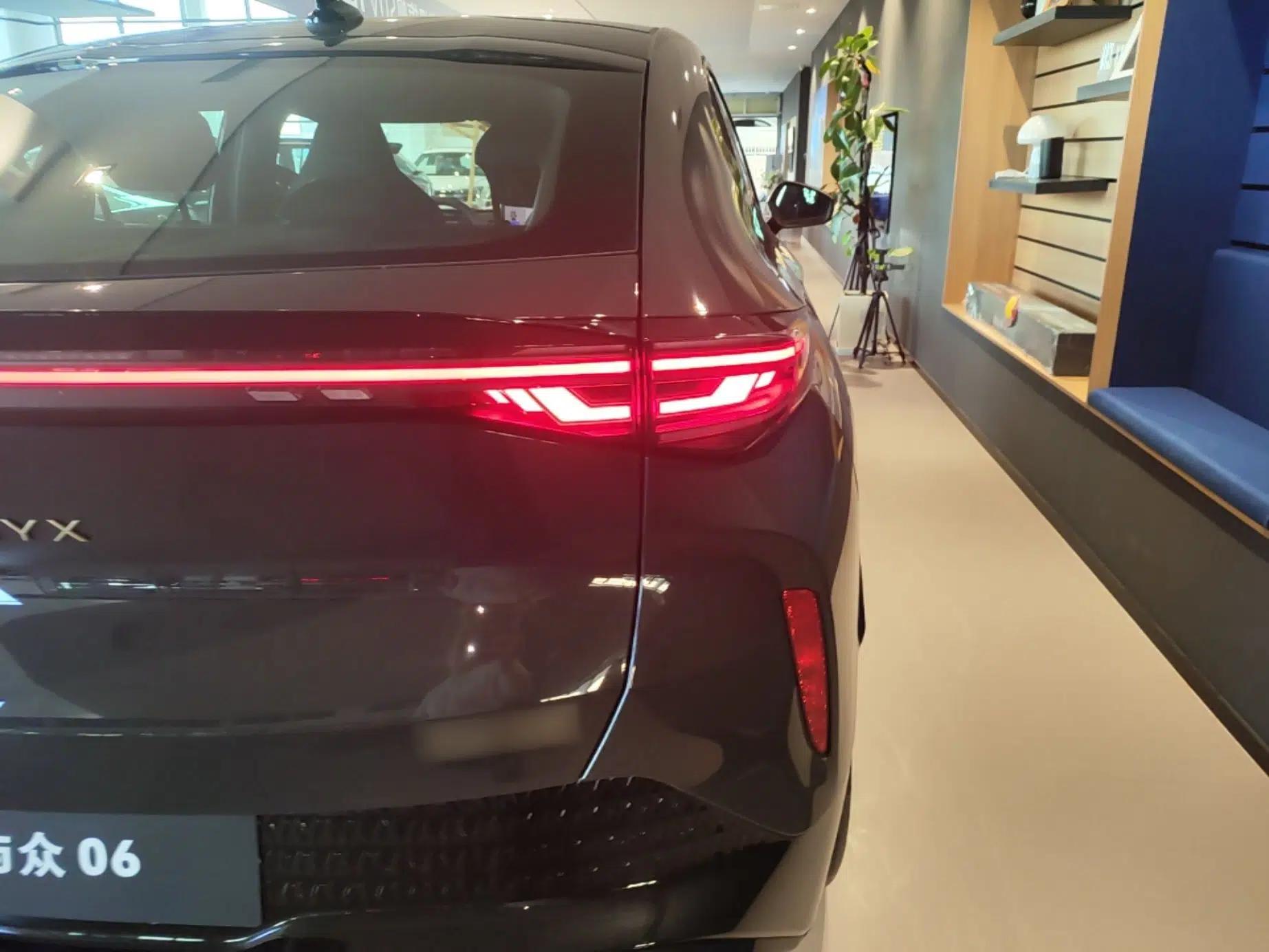 Volkswagen ID.UNYX 2025 Pure Model — миниатюра 8